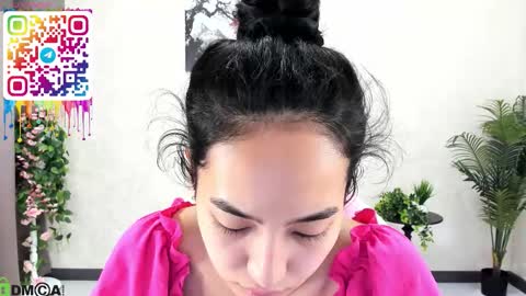 Aura online show from 10.16.25