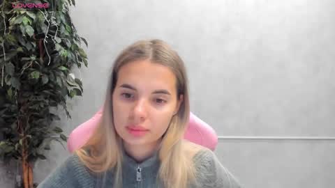 Donna On GMT2 Mon-Fri 3-9 AM online show from 03.09.25