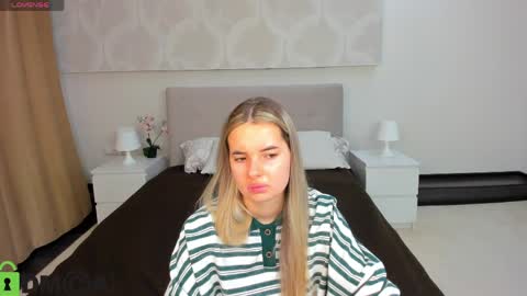 Donna On GMT2 Mon-Fri 3-9 AM online show from 04.02.26