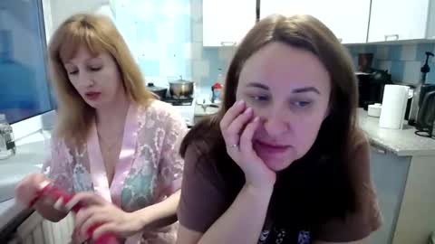 Tatiana 43 curvy sexy body and Joanna redhead 39 years online show from 12.09.24