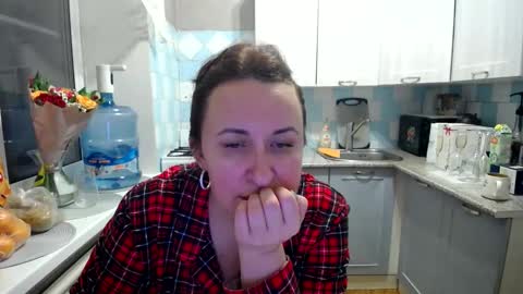 Tatiana 43 curvy sexy body and Joanna redhead 39 years online show from 01.01.25