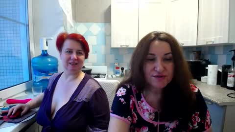 Tatiana 43 curvy sexy body and Joanna redhead 39 years online show from 01.27.25