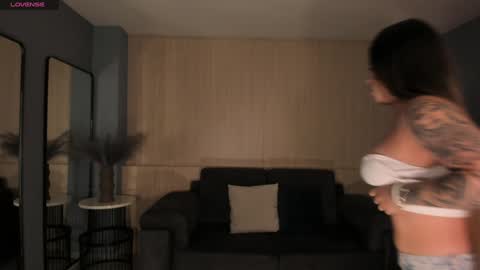  Donna Stonne  online show from 01.23.25