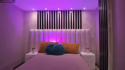  Donna Stonne  online show from 03.06.25