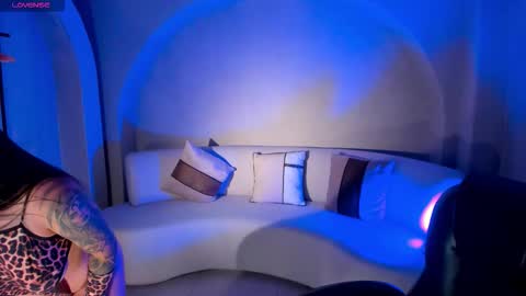  Donna Stonne  online show from 09.27.25