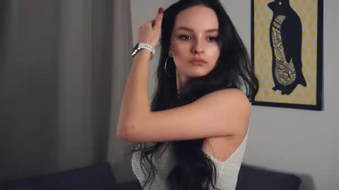 Victoria online show from 03.27.26