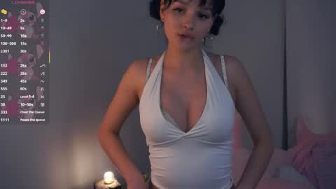 Victoria online show from 05.25.26