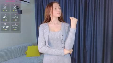 Snapshot of donnetteschmuff chatting on 10.31.25 Elizabeth online show from 10.31.25