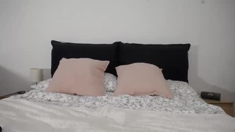 Snapshot of dontcallmeangel_ chatting on 09.26.25 Iara online show from 09.26.25