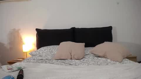 Snapshot of dontcallmeangel_ chatting on 10.12.25 Iara online show from 10.12.25