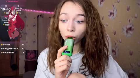 Nicole online show from 02.11.25