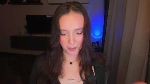 Dora Charmer online show from 04.17.26