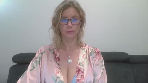DoreenSexy online show from 09.20.25