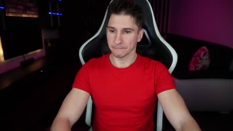 Dorian Reyes online show from 12.25.24
