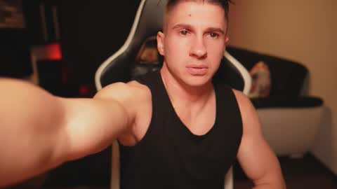 Dorian Reyes online show from 11.19.25