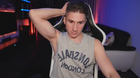 Dorian Reyes online show from 11.22.25