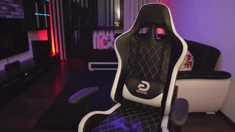 Dorian Reyes online show from 02.21.26