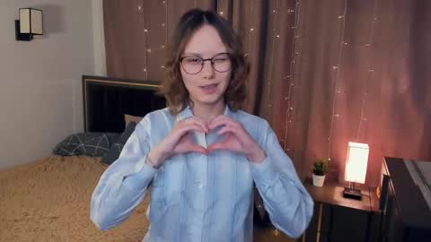 Violet online show from 11.06.25