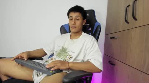 dorman_boy online show from 11.12.25