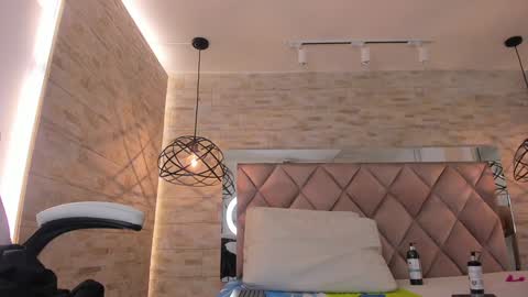  DOROTHY online show from 01.14.25