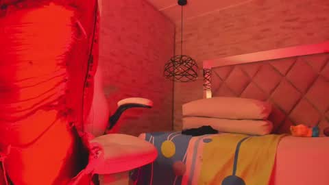  DOROTHY online show from 02.28.25