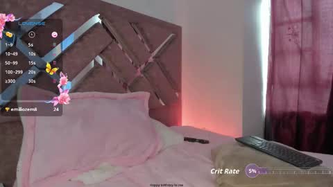 Snapshot of douce_marie chatting on 09.24.25 online show from 09.24.25