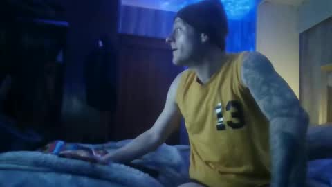 Snapshot of doucettej893 chatting on 03.01.26 doucettej893 online show from 03.01.26