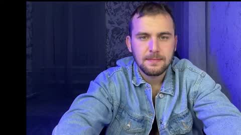 Snapshot of douglas_666 chatting on 11.11.25 douglas_666 online show from 11.11.25