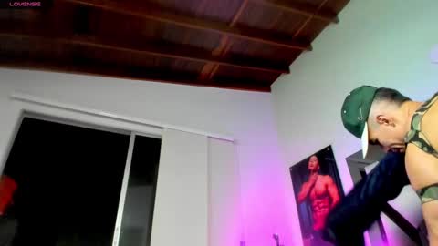 Snapshot of douglassafado chatting on 01.05.25 Douglas Safado online show from 01.05.25