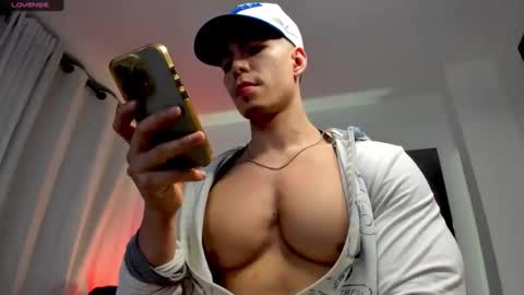 Douglas Safado online show from 11.15.25