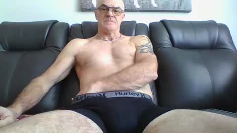 Snapshot of doum1122 chatting on 03.02.25 doum1122 online show from 03.02.25