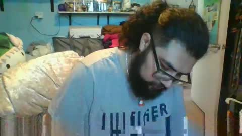 Snapshot of dpenguino chatting on 11.10.25 Dpenguino online show from 11.10.25