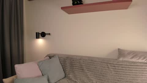 Snapshot of dr_your_dream chatting on 02.21.25 Mervin online show from 02.21.25