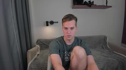 Snapshot of dr_your_dream chatting on 09.13.25 Mervin online show from 09.13.25