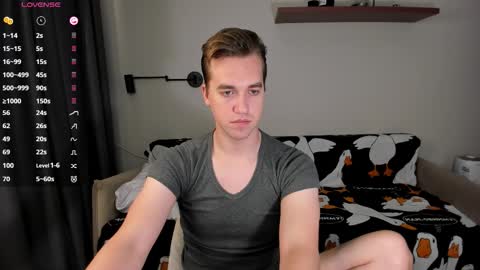 Snapshot of dr_your_dream chatting on 11.07.25 Mervin online show from 11.07.25