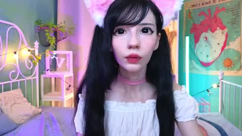 Snapshot of draculaura_ chatting on 12.04.24 Draculaura online show from 12.04.24