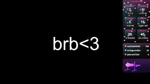 Snapshot of draculaura_ chatting on 12.30.24 Draculaura online show from 12.30.24