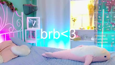 Snapshot of draculaura_ chatting on 12.30.24 Draculaura online show from 12.30.24