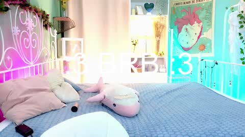 Snapshot of draculaura_ chatting on 01.05.25 Draculaura online show from 01.05.25