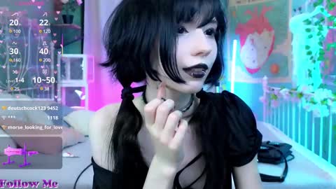 Snapshot of draculaura_ chatting on 03.05.25 Draculaura online show from 03.05.25