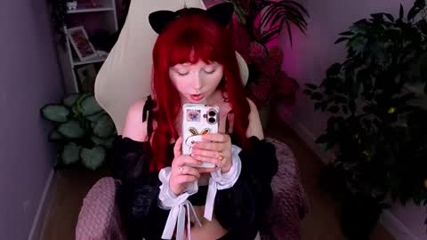 Snapshot of draculaura_ chatting on 03.27.26 Draculaura online show from 03.27.26