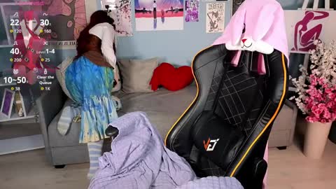 Snapshot of draculaura_ chatting on 04.04.26 Draculaura online show from 04.04.26