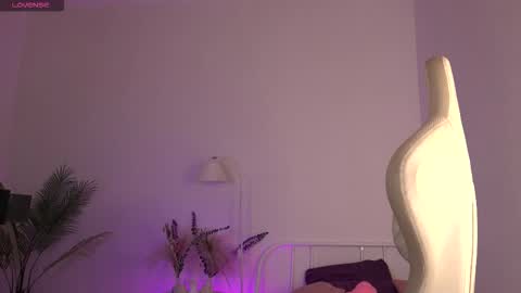 Lisbeth Salander online show from 09.16.25