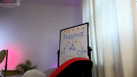 Lisbeth Salander online show from 12.14.25