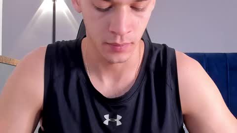 Snapshot of drake_carter1 chatting on 02.14.25 drake_carter1 online show from 02.14.25