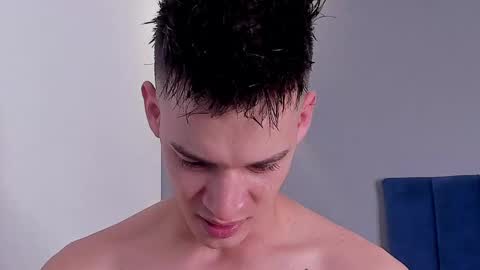 Snapshot of drake_carter1 chatting on 10.04.25 drake_carter1 online show from 10.04.25