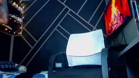 Drake online show from 02.05.25