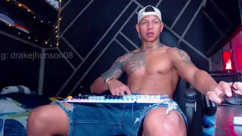 Drake online show from 10.23.25