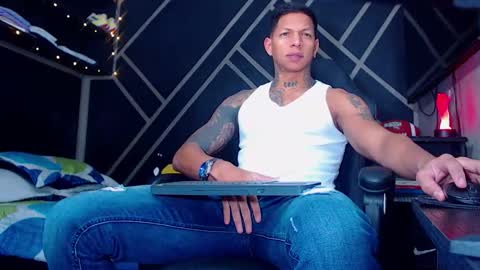 Drake online show from 11.20.25