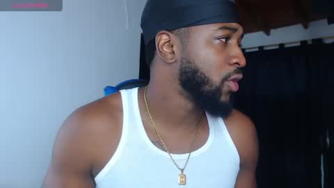 Snapshot of drake_nassir4 chatting on 06.10.26 ---Drake--- online show from 06.10.26